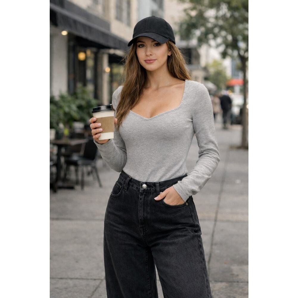 Abercrombie & Fitch Y2K LongSleeve Sweetheart Bodysuit Light Gray Heather Sz LG